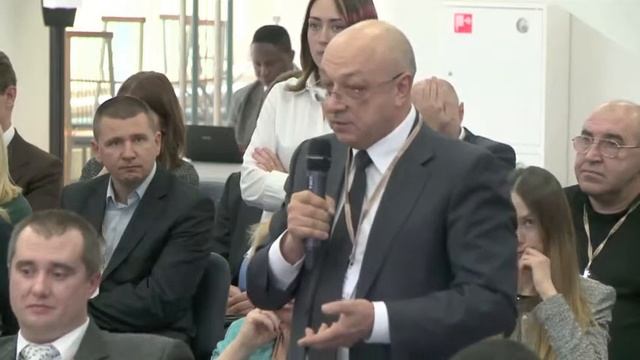 Pharma Russia 2014. Сессия 3. Всеобщее лекарственное обеспечение. Есть ли будущее? Часть 7 смотреть онлайн