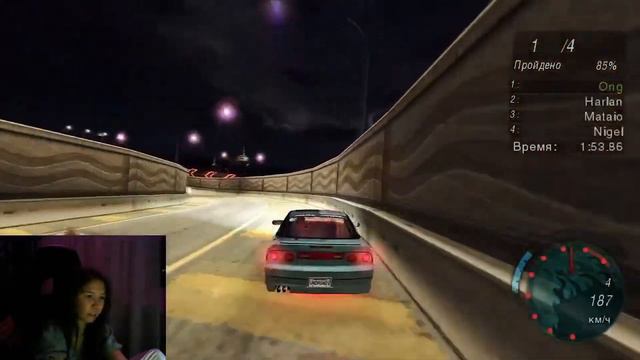 ДЕВУШКА БОМБИТ В NFS UNDERGROUND 2 смотреть онлайн