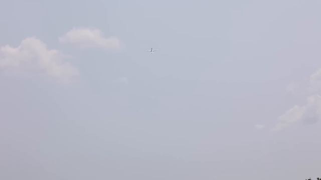Best WARBIRDS In The WORLD!! E-Flite P-51 Mustang & F4U Corsair RC Airplanes смотреть онлайн