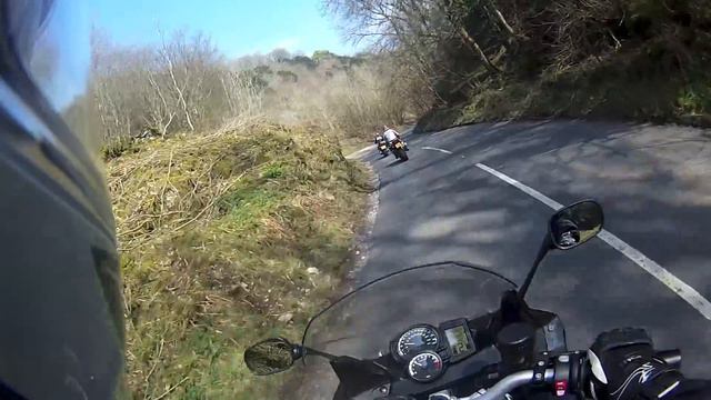 BMW F800GT through Cheddar Gorge & a Ferrari смотреть онлайн