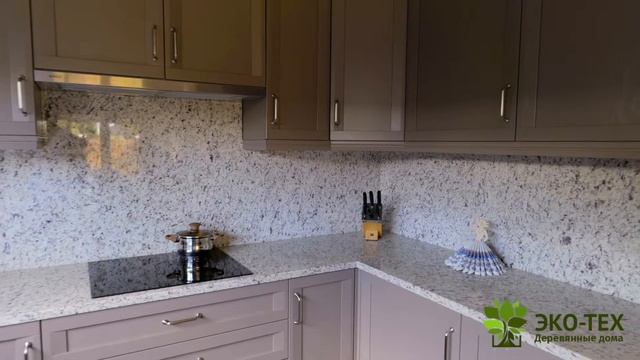 Дом из клееного бруса. Площадь дома 200 кв.м. Габариты: 10х10 м. смотреть онлайн