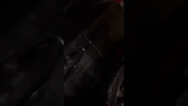 Паркинг ЦДС. Вода течет прямо из бетона с потолка. Рухнет ли крыша? смотреть онлайн