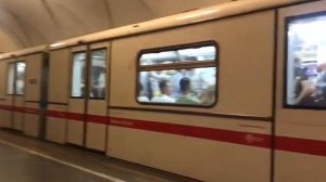 Именной поезд 81-740/741 (русич) «привет Москва!» отправляется со станции таганская кольцевой линии