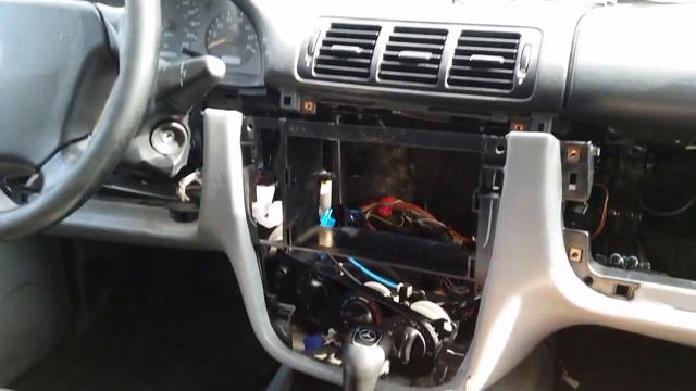 Снятие моторчика заслонки печки W163 смотреть онлайн