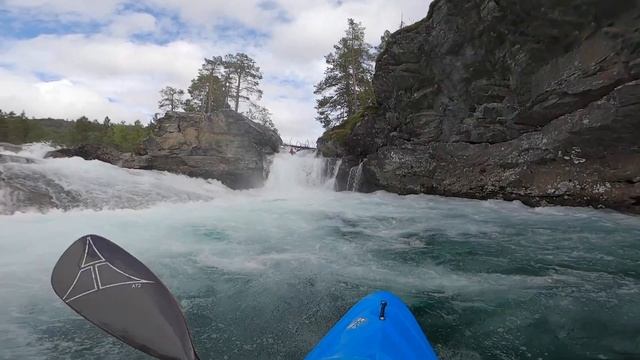 Upper Rauma, "little huka falls" - Kayaking in Norway смотреть онлайн