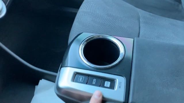 Toyota Prius V 2013. смотреть онлайн