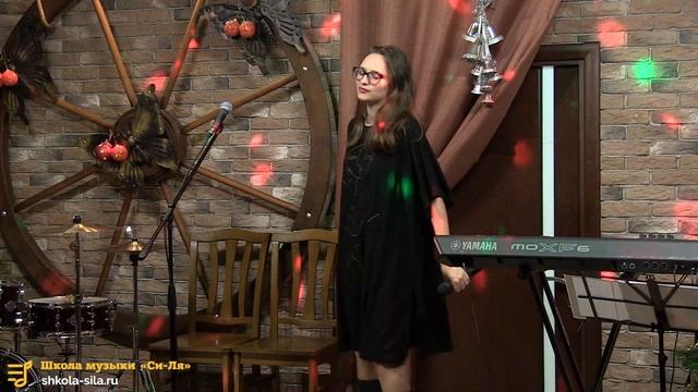 Педагог по вокалу - Екатерина (Queen - Somebody To Love) смотреть онлайн