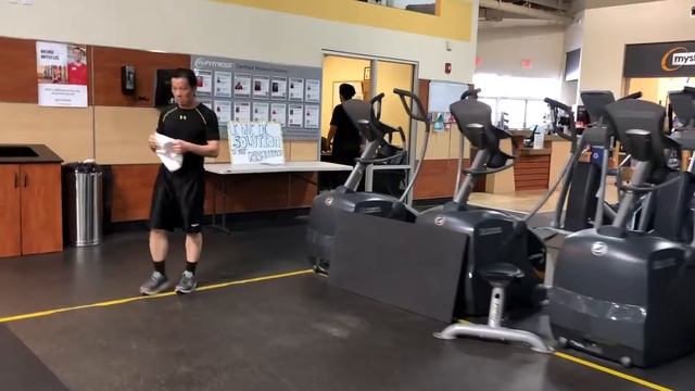 СПОРТ, ФИТНЕС, ТРЕНИРОВКИ?♀️?️♂️?♀️ ОБЗОР СПОРТКЛУБА?️?️ ЖИЗНЬ В АМЕРИКЕ смотреть онлайн