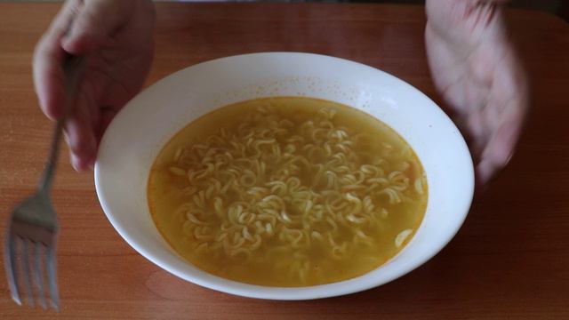 РУССКИЙ РАМЕН!!! Ч.1 Зеленый ЧАН-РАМЕН, а рамен ли это?