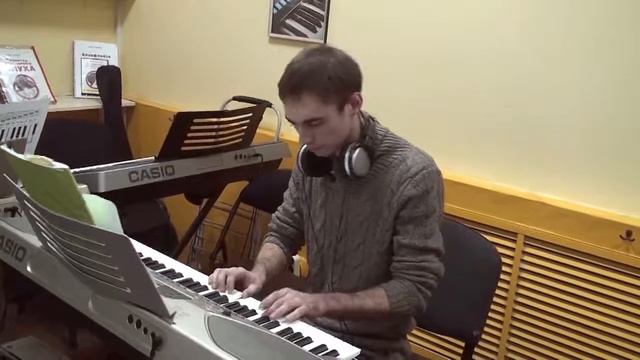 Второе занятие по фортепиано. Кан-кан (быстро!). Играет Максим смотреть онлайн