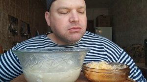 ОБЖОР пельмени с бульоном и майонезом/мукбанг/завтрак/еда на камеру