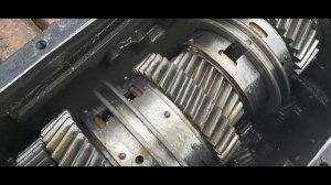 Маз ,Очередной ремонт.ЧАСТЬ 2. Разборка  КПП и поиск неисправности в ней ( продолжение ).