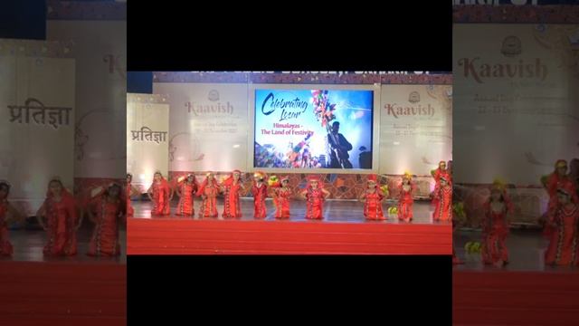 Annual Fest dance by Akshara and Team #DAV #Davpokhariput #festival #nepalisong #traditional #kids смотреть онлайн