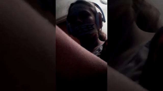 Me playing ROBLOX in my new homemade mask for Sans смотреть онлайн