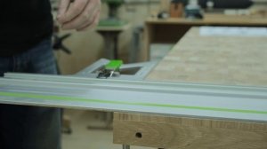 Погружная пила в столярной мастерской. Приемы работы.