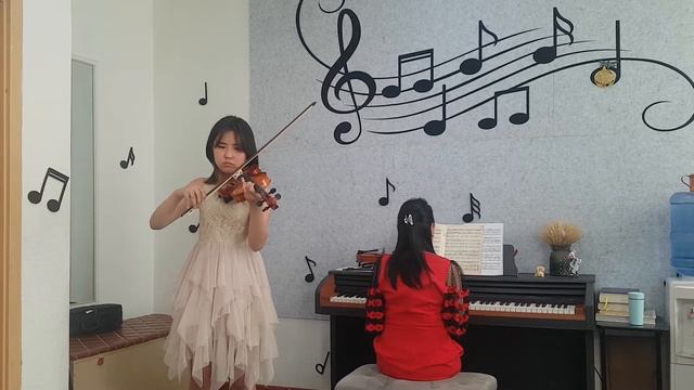 U. Algirmaa. П.И.Чайковский. Старинная французская песенка. смотреть онлайн