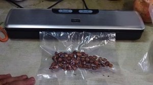 Вакуумирование гладких пакетов Afalins вакууматором. Отлично справляется с поставленной задачей. ?
