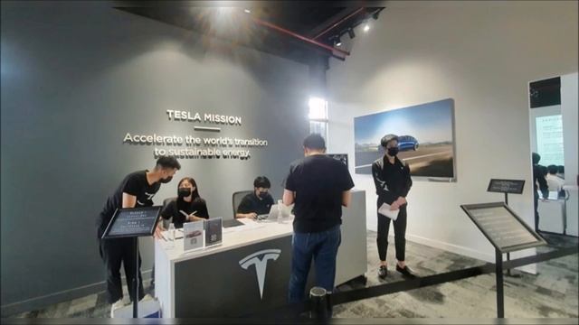 Pepsi Tesla Semi Sightings Show Quieter Future for Trucking Industry смотреть онлайн