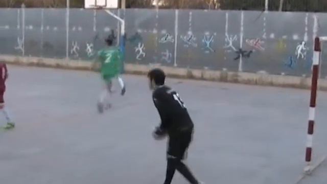 AE LES CORTS UBAE (LES GLORIES) смотреть онлайн