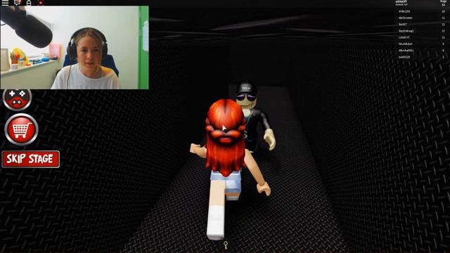 GET BACK TO WORK! (Little Carly Roblox). смотреть онлайн