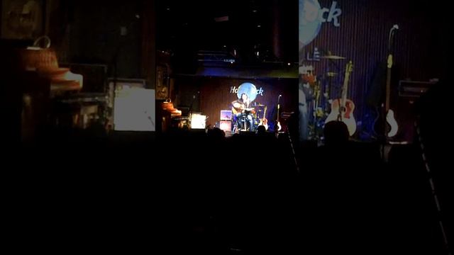 Sink Lying Hooker by Mark COllie смотреть онлайн