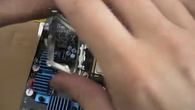 Installing an intel i7 cpu (1156) смотреть онлайн