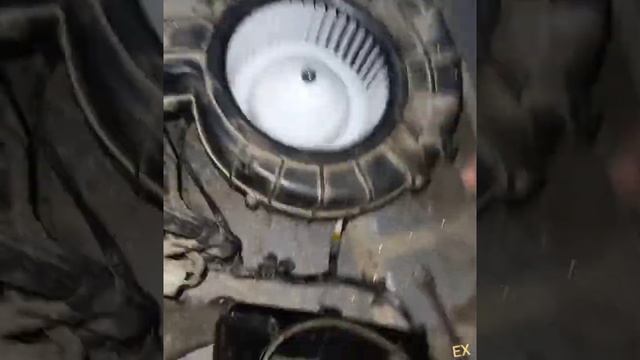 ТАДАНО GR 800 EX ремонт отопителя что за сиденьем у тебя?♂️ смотреть онлайн