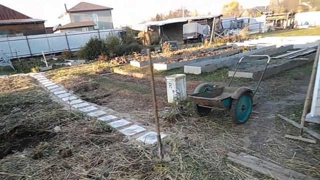 Пробуем запахивать навоз в картофельник. смотреть онлайн
