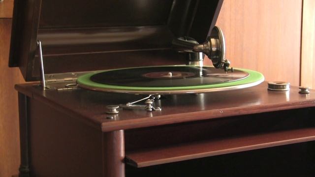 International Novelty Orchestra - EL CHOCLO - Argentine Tango 1928. Columbia grafonola model 50 смотреть онлайн