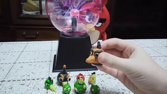 Птицы и свиньи из пластилина из Angry Birds