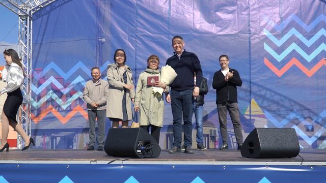 В День рыбака в Новом Порту приготовили 80 литров царицы-ушицы смотреть онлайн