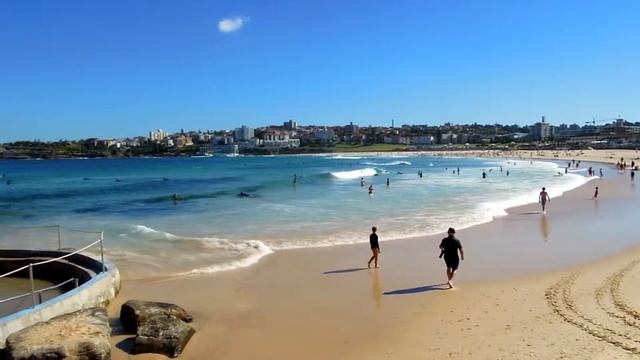 Bondi Beach in Sydney Australia | Visit Bondi Beach Tour | Bondi Beach Travel Videos Guide смотреть онлайн