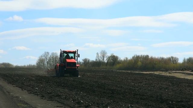 Презентация трактора КИРОВЕЦ К-525 смотреть онлайн