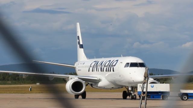 Finnair E190 Engine Start up and Take Off At Kittila Airport смотреть онлайн