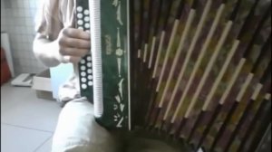 Рюмка водки на столе (кавер версия на двухрядной гармони)