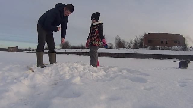 🐟 ЗИМНЯЯ РЫБАЛКА НА НАЛИМА С ДОЧКОЙ. смотреть онлайн