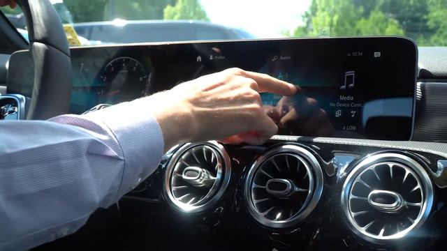2020 Mercedes-Benz A-Class A 220 Sedan | Video Tour with Spencer смотреть онлайн
