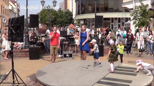 ЕСЛИ ТЫ МЕНЯ НЕ ЛЮБИШЬ! поем в уличном караоке! Music! смотреть онлайн