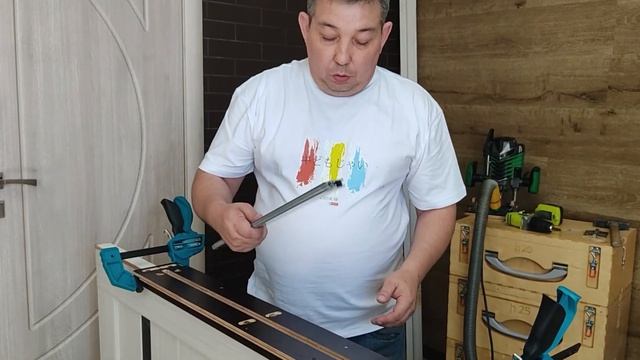 Держатели полотна и короба. Шаблон для врезки автоматического порога.