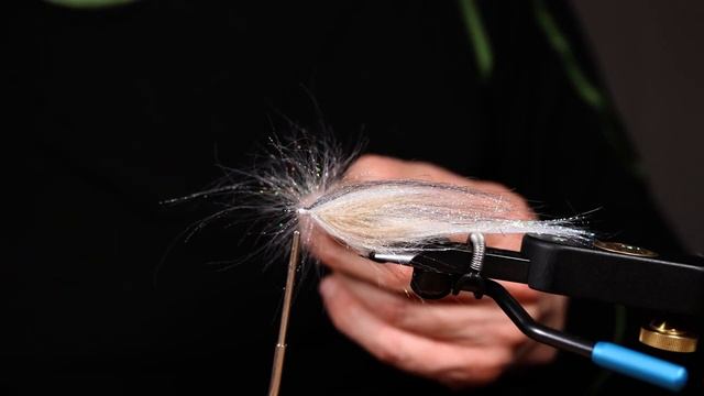 Fly Tying: Streamer from Pike Dubbing (Long version) смотреть онлайн