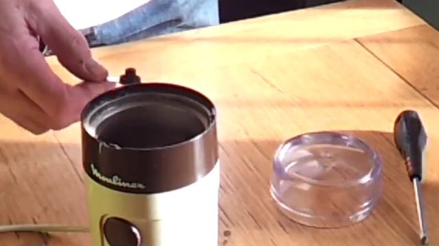 COFFEE GRINDER BLADE FIX смотреть онлайн