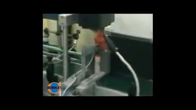 Нанесение этикетки на флаконы с бытовой химией смотреть онлайн
