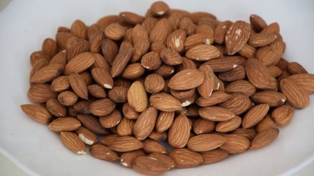 Миндаль сырой