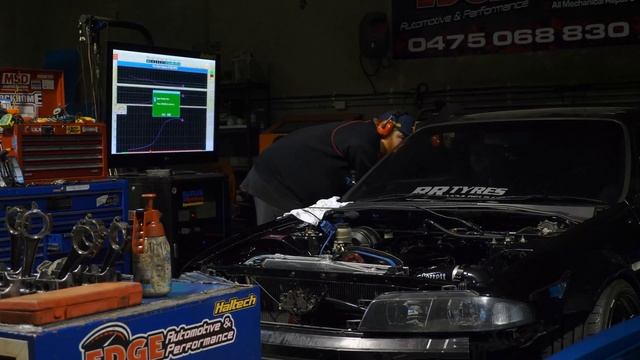 1000HP+ R33 takes on Driftmasters! смотреть онлайн