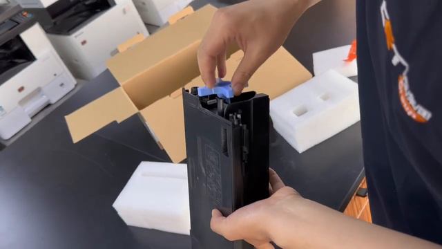 SHARP MX B350P, 350W, 355W, 376W, B450P, 450W, 455W, 476W CET131057 Toner Cartridge Installation смотреть онлайн