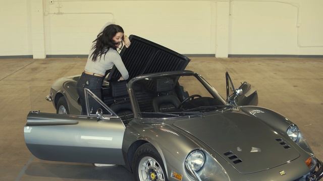 Ferrari 246 Dino - The first of the Ferrari V6. смотреть онлайн