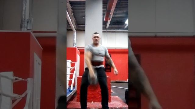 Гиря 32 кг. Длинный цикл смотреть онлайн