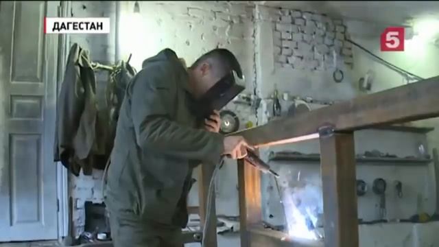 Изобретатель-самоучка из Дагестана создает дешёвое топливо. смотреть онлайн