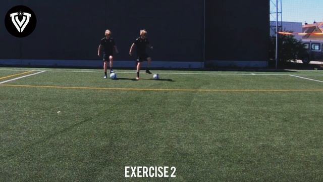3 Ball Mastery Exercises | Football Training | Thomas Vlaminck смотреть онлайн