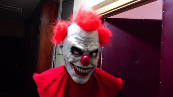 КЛОУН КИЛЛЕР В ШОКЕ ОТ ЭТИХ ДЕТЕЙ - SCARY KILLER CLOWN ATTACKS KIDS PRANK